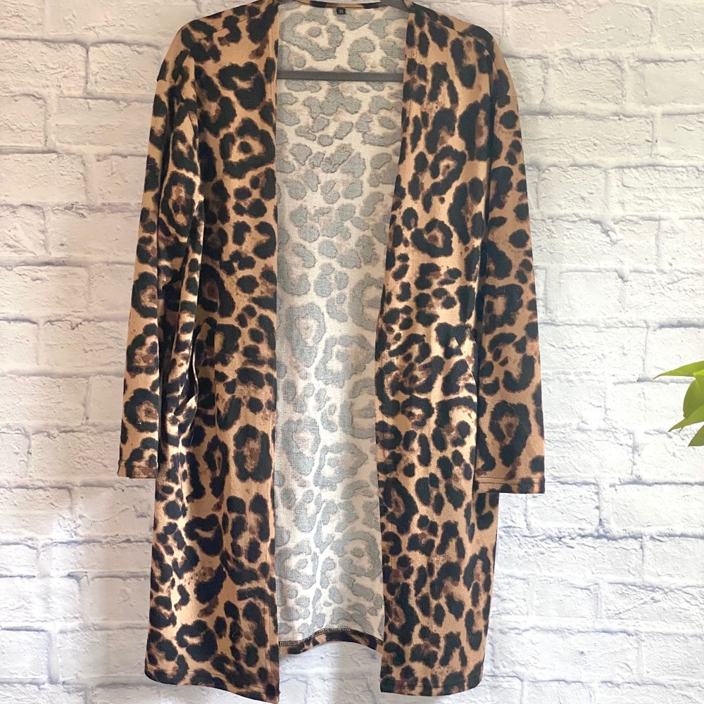 LEOPARD PRINT CARDIGAN MEDIUM
